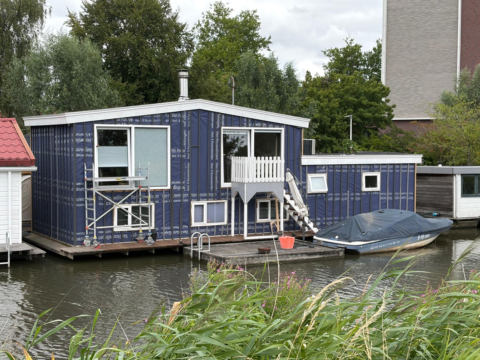FotoWonen op het water, zonder jaarlijks schilderwerk